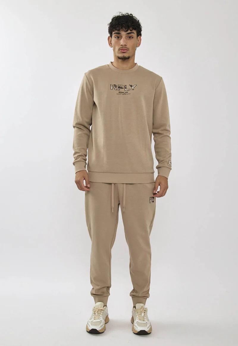 חליפת טרנינג שני חלקים 2026